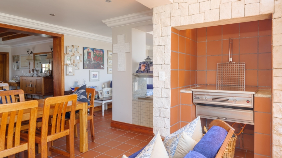 5 Bedroom Property for Sale in Arniston Western Cape